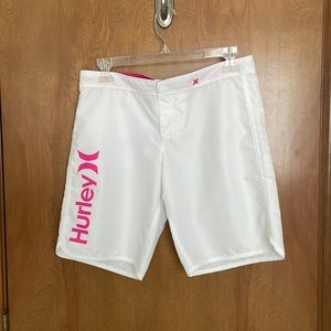 Hurley Women's Board Shorts White and Pink size 3
